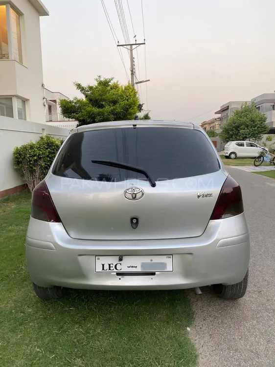 Toyota Vitz 2009 for Sale in Gujranwala Image-1