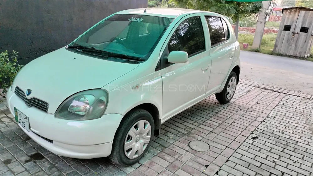 Toyota Vitz 1999 for Sale in Lahore Image-1