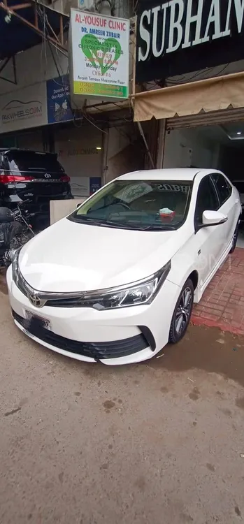 Toyota Corolla 2020 for Sale in Karachi Image-1