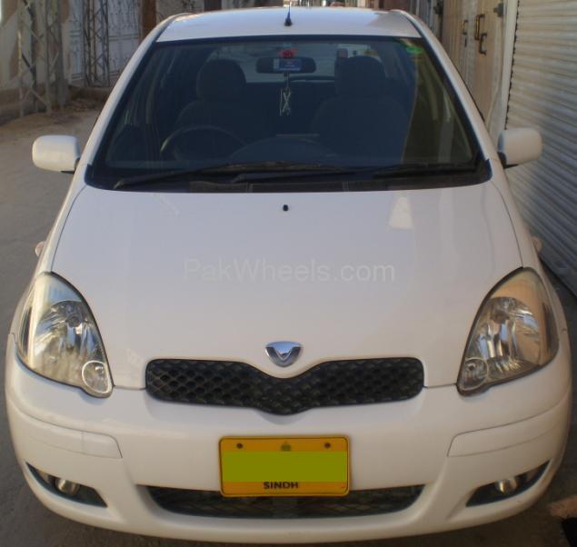 Toyota Vitz 2002 for Sale in Quetta Image-1