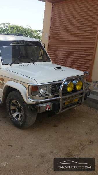 Mitsubishi Pajero 1984 for Sale in Karachi Image-1