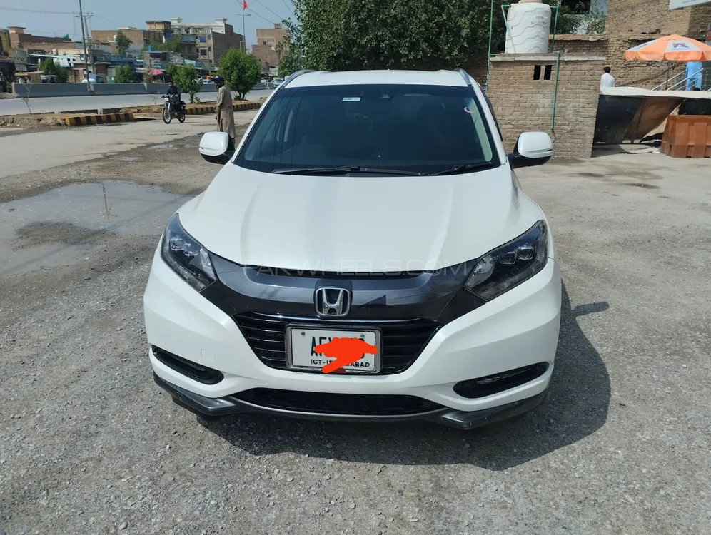 Honda Vezel 2016 for Sale in Peshawar Image-1