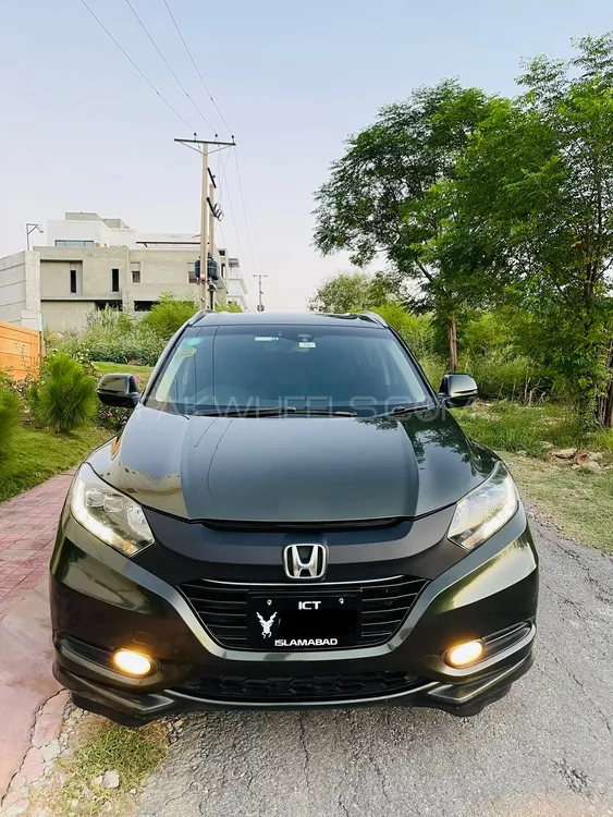 Honda Vezel 2014 for Sale in Islamabad Image-1