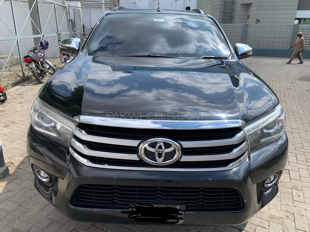 Toyota Hilux 2022 for Sale in Karachi Image-1