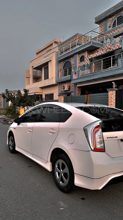 Toyota Prius 2013 for Sale in Gujranwala Image-1