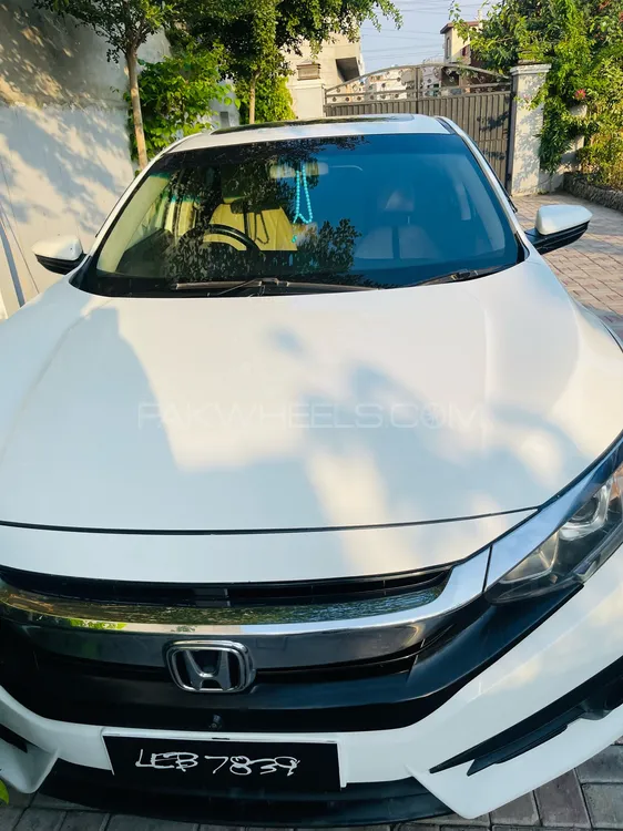 Honda Civic 2017 for Sale in Lahore Image-1