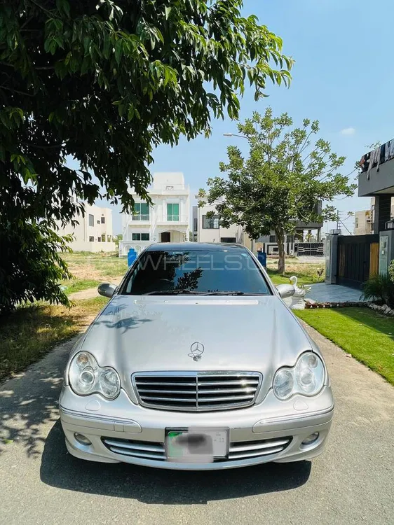 Mercedes Benz C Class 2006 for Sale in Lahore Image-1