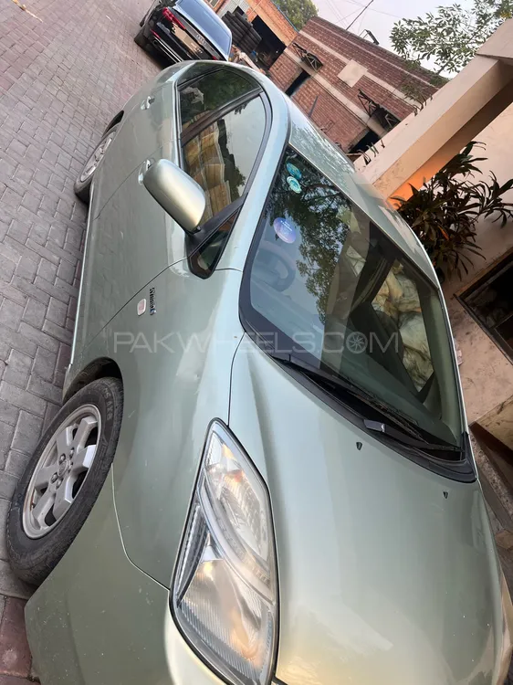 Toyota Prius 2007 for Sale in Lahore Image-1