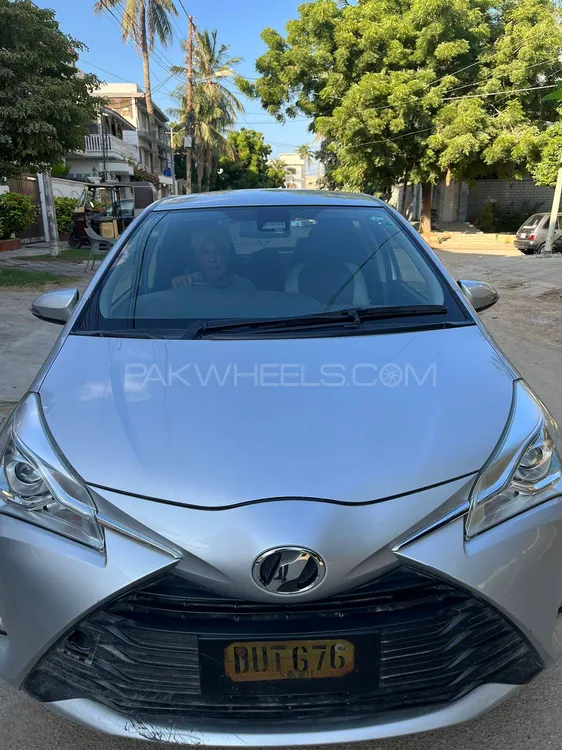 Toyota Vitz 2019 for Sale in Karachi Image-1