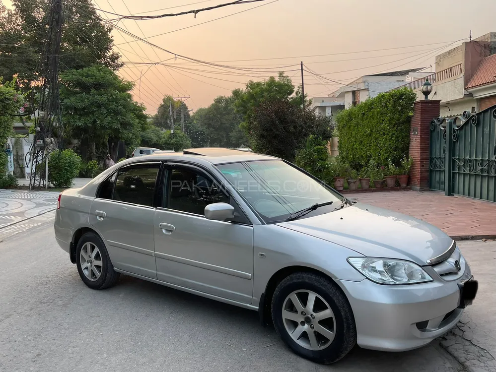 Honda Civic 2004 for Sale in Lahore Image-1