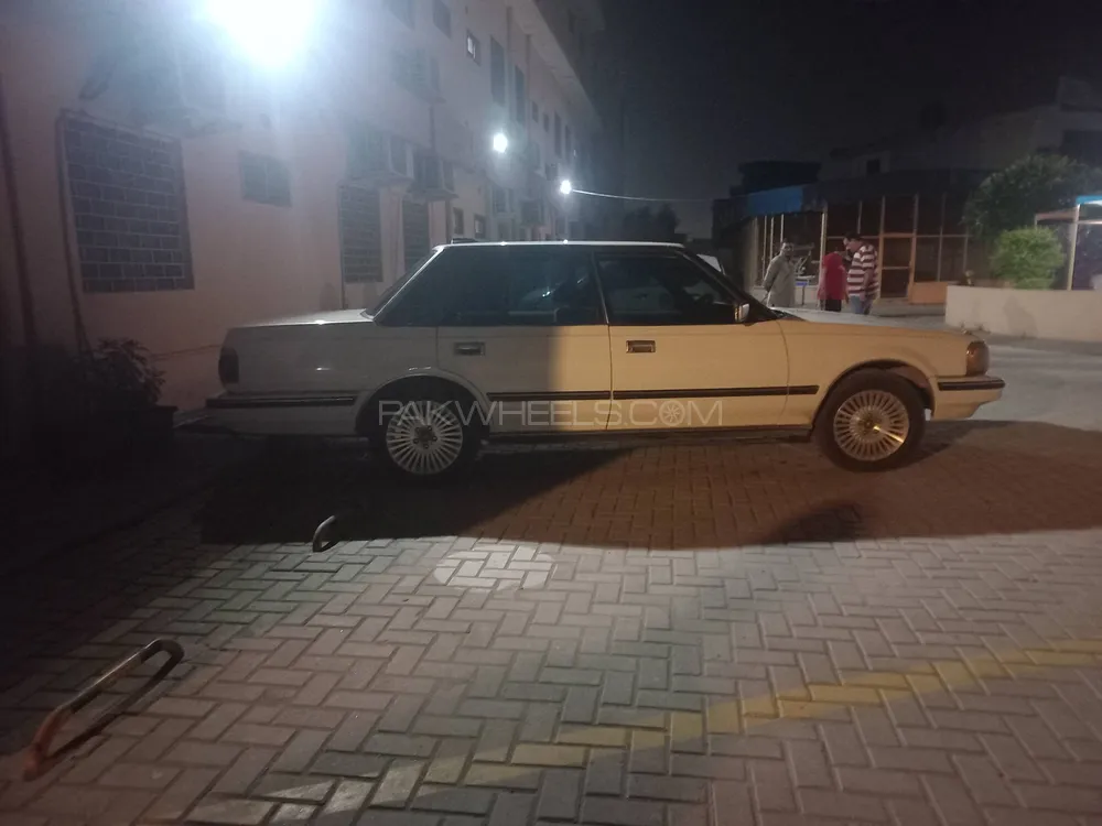 Toyota Crown 1985 for Sale in Sialkot Image-1