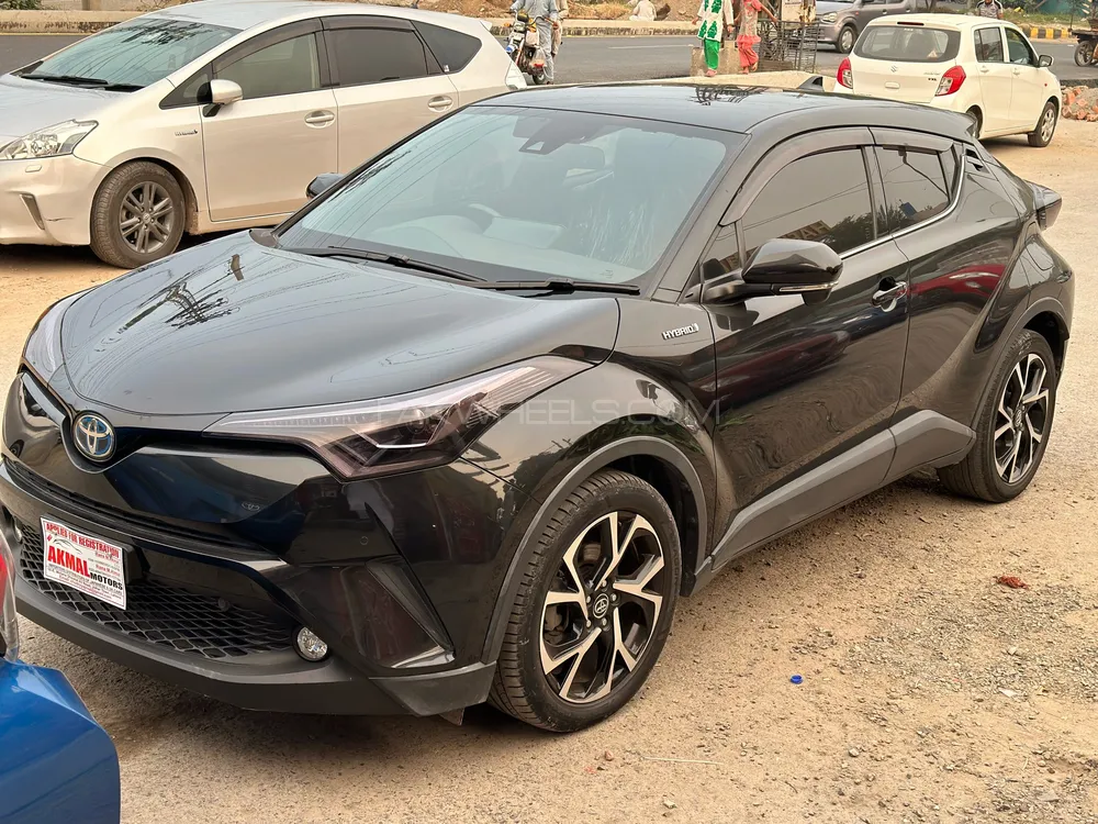 Toyota C-HR 2017 for Sale in Lahore Image-1