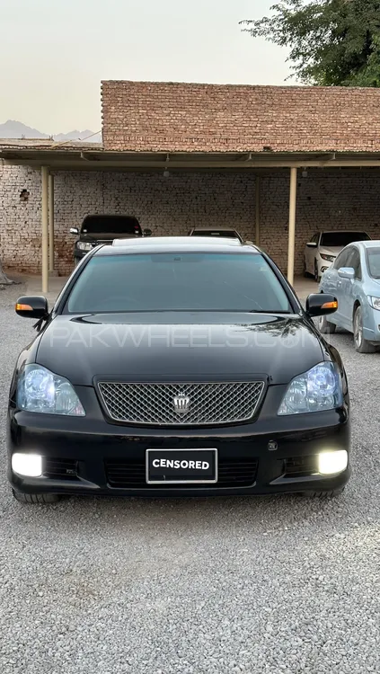 Toyota Crown 2004 for Sale in Quetta Image-1
