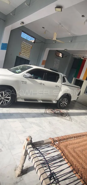 Toyota Hilux 2018 for Sale in Ghotki Image-1