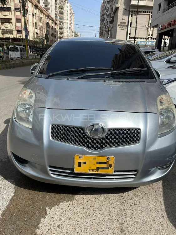 Toyota Vitz 2007 for Sale in Karachi Image-1