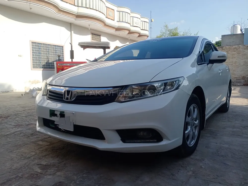Honda Civic 2014 for Sale in Chichawatni Image-1