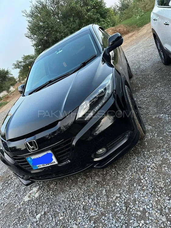 Honda Vezel 2014 for Sale in Lahore Image-1
