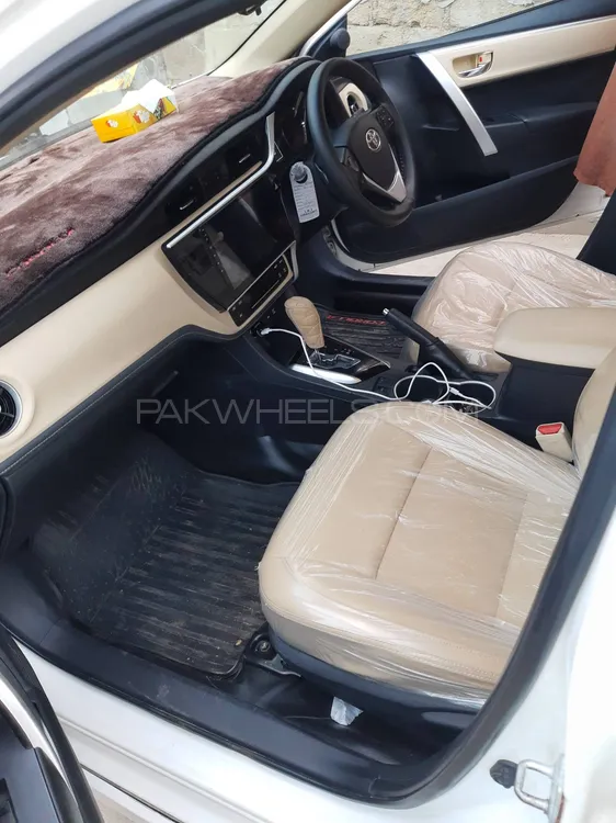 Toyota Corolla 2019 for Sale in Karachi Image-1