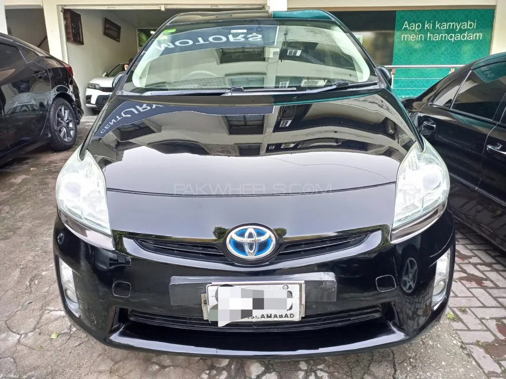 Toyota Prius 2010 for Sale in Islamabad Image-1