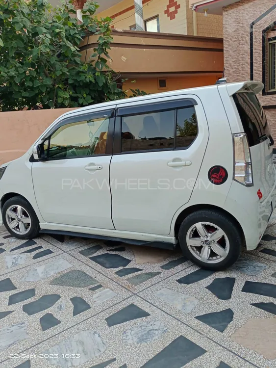 Suzuki Wagon R 2013 for Sale in Fateh Jang Image-1