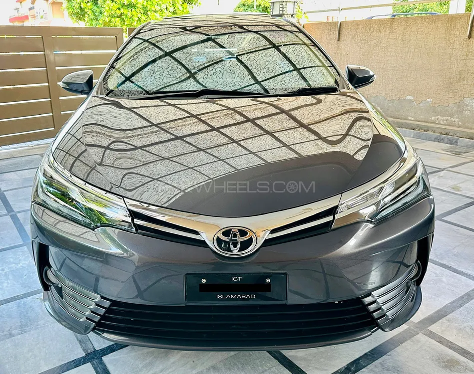 Toyota Corolla 2018 for Sale in Islamabad Image-1