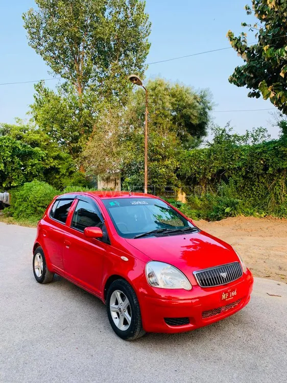 Toyota Vitz 2002 for Sale in Islamabad Image-1