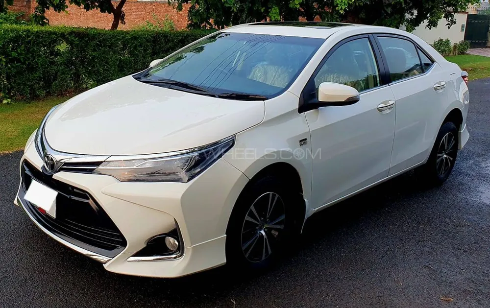 Toyota Corolla 2016 for Sale in Lahore Image-1