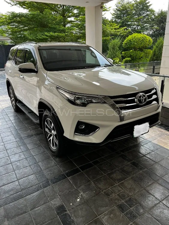 Toyota Fortuner 2019 for Sale in Lahore Image-1