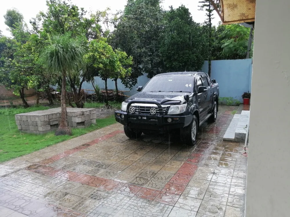 Toyota Hilux 2013 for Sale in Haripur Image-1