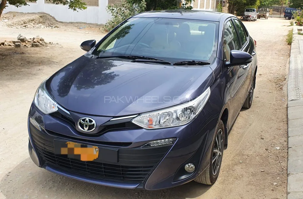 Toyota Yaris Sedan 2021 for Sale in Karachi Image-1