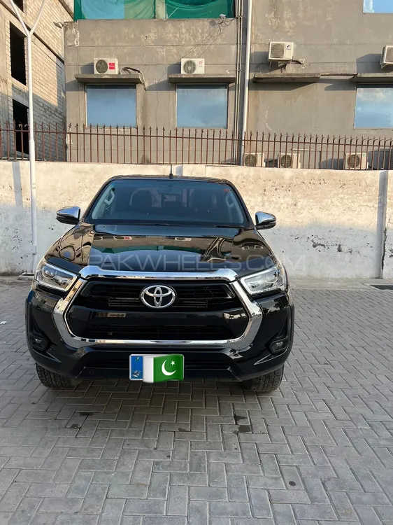 Toyota Hilux 2023 for Sale in Islamabad Image-1