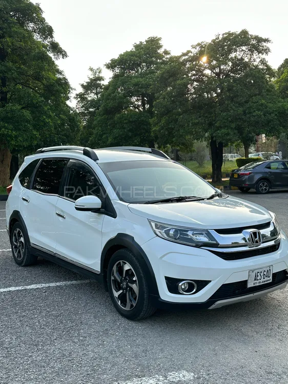 Honda BR-V 2017 for Sale in Islamabad Image-1