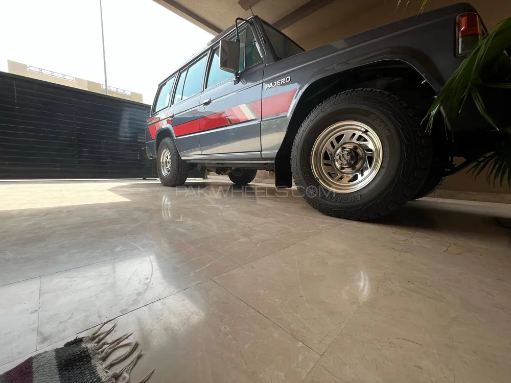Mitsubishi Pajero 1986 for Sale in Lahore Image-1