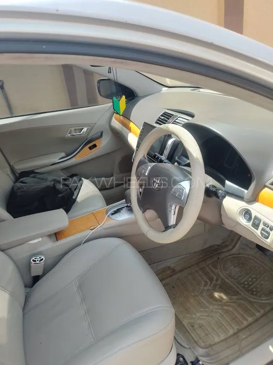 Toyota Premio 2007 for Sale in Islamabad Image-1