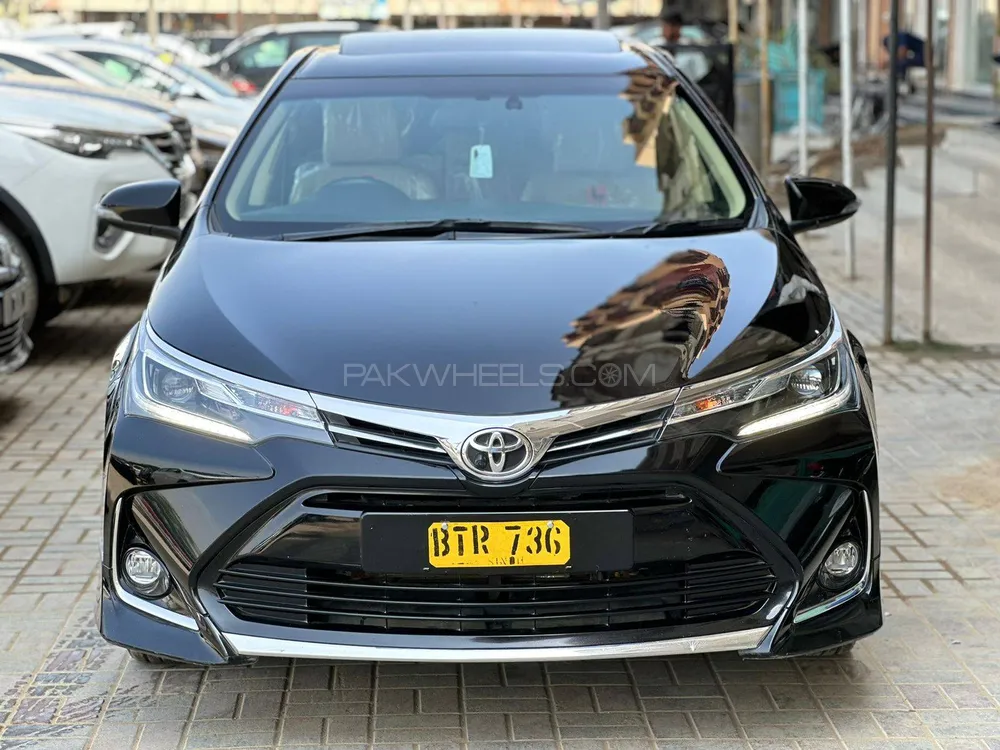 Toyota Corolla 2021 for Sale in Karachi Image-1