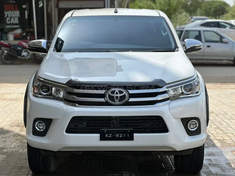 Toyota Hilux 2019 for Sale in Karachi Image-1