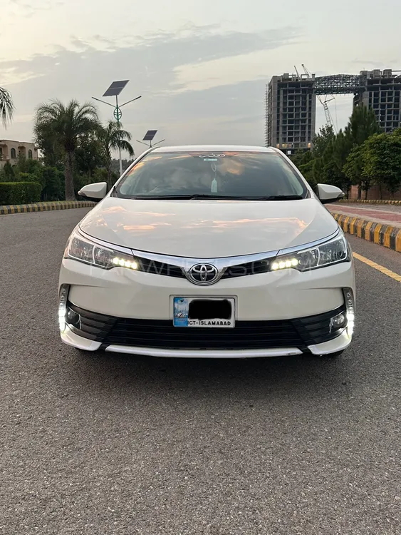 Toyota Corolla 2017 for Sale in Islamabad Image-1