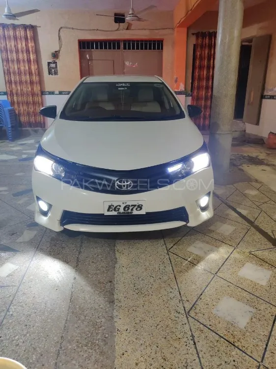 Toyota Corolla 2015 for Sale in Islamabad Image-1