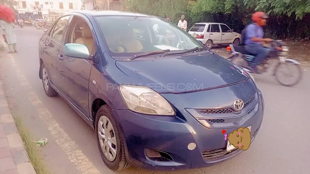 Toyota Belta 2005 for Sale in Lahore Image-1