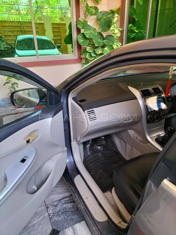 Toyota Corolla 2011 for Sale in Gujrat Image-1