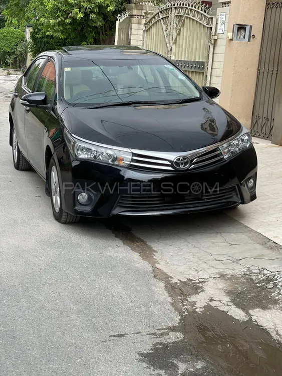 Toyota Corolla 2015 for Sale in Lahore Image-1