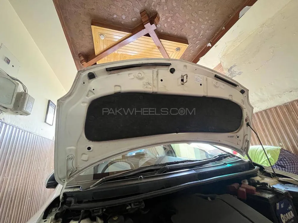 Toyota Belta 2010 for Sale in Okara Image-1