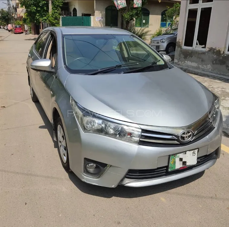 Toyota Corolla 2015 for Sale in Lahore Image-1