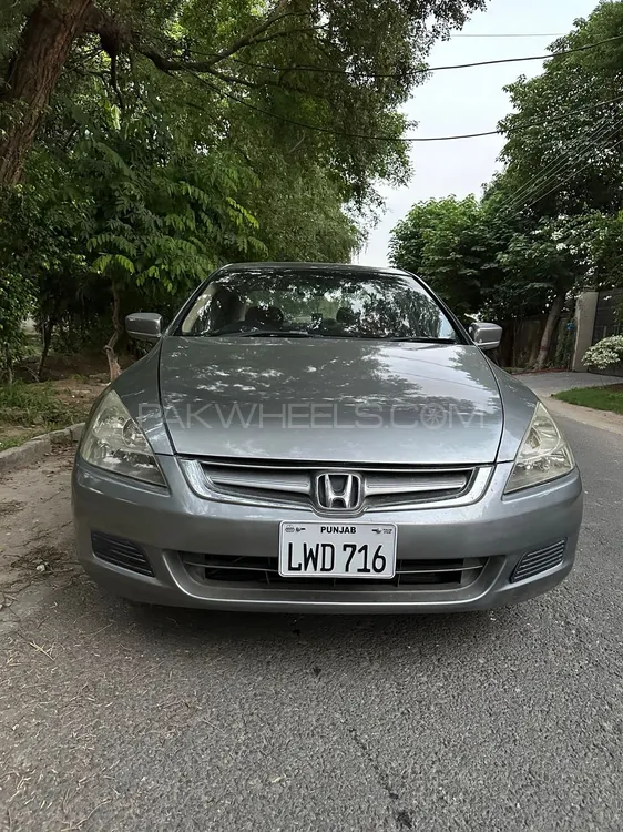 Honda Accord 2004 for Sale in Lahore Image-1
