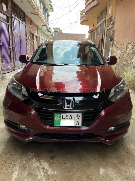 Honda Vezel 2015 for Sale in Peshawar Image-1
