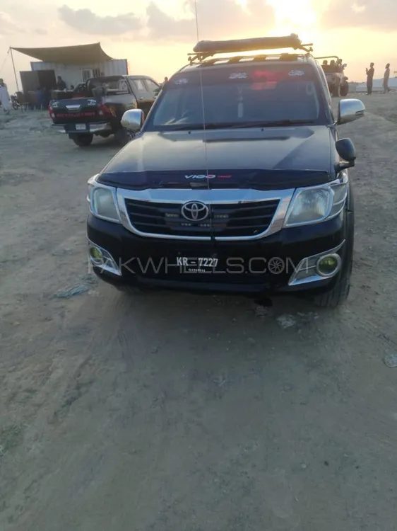 Toyota Hilux 2011 for Sale in Islamabad Image-1