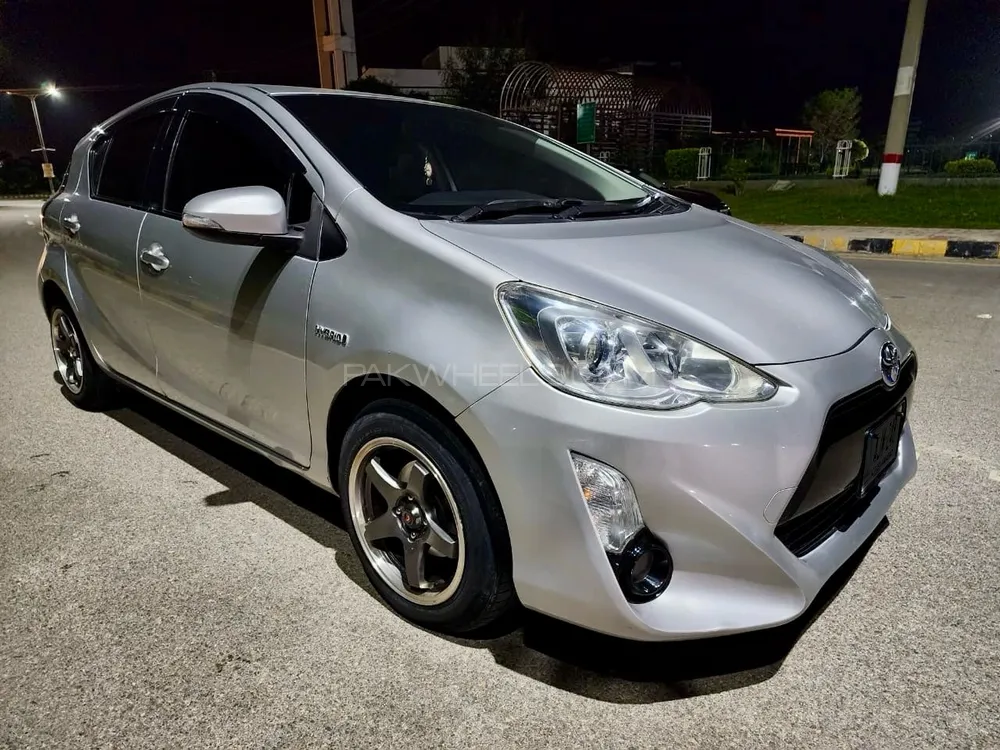 Toyota Aqua 2015 for Sale in Faisalabad Image-1