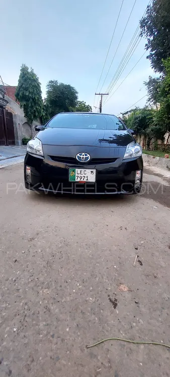 Toyota Prius 2010 for Sale in Lahore Image-1
