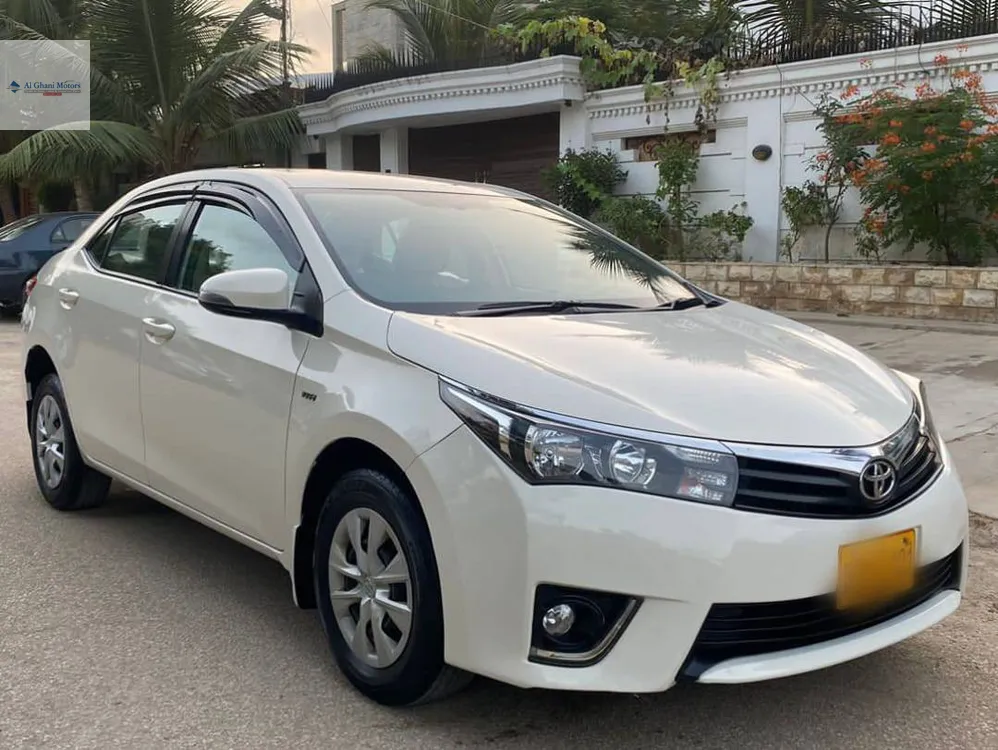Toyota Corolla 2017 for Sale in Karachi Image-1