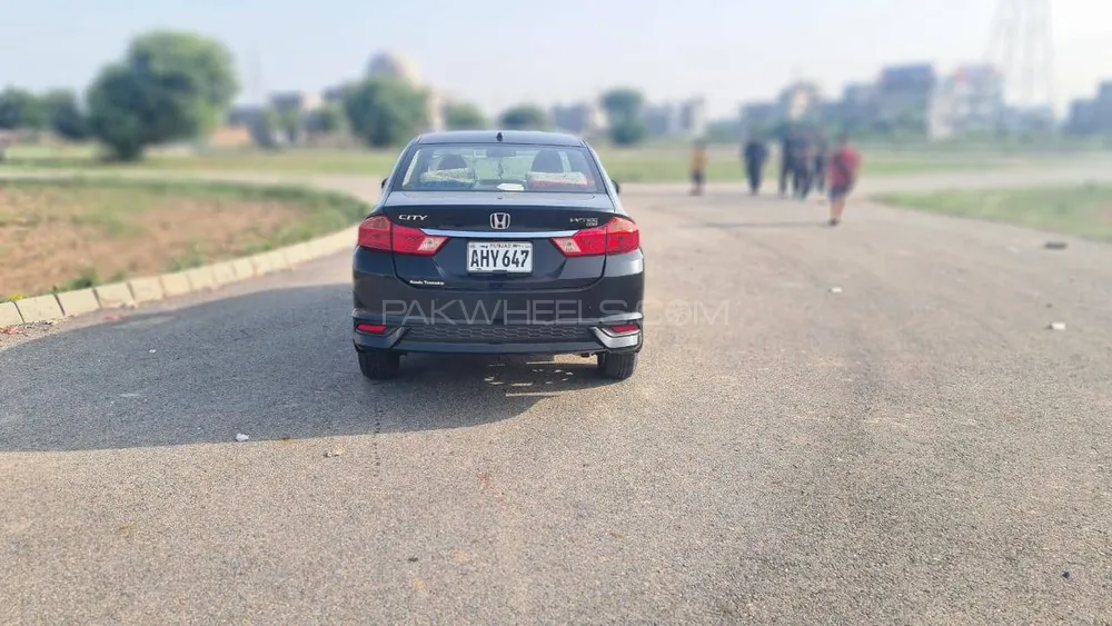 Honda City 2022 for Sale in Lahore Image-1